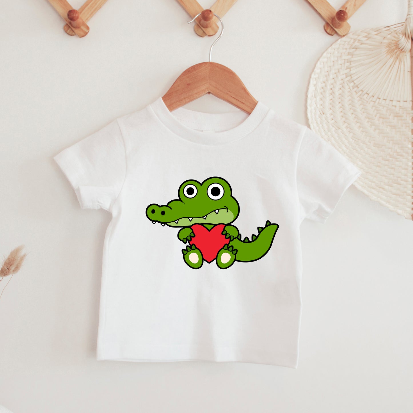 Valentine Alligator SVG, Cute animal with Heart Vector, Kids Baby Crocodile Shirt PNG, Valentine's day Ornament Cut files Digital Download